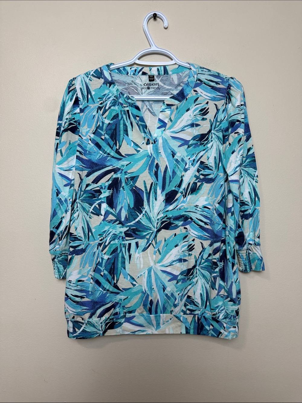 Olsen Blue Leaf-Print V-Neck Women's Top size S